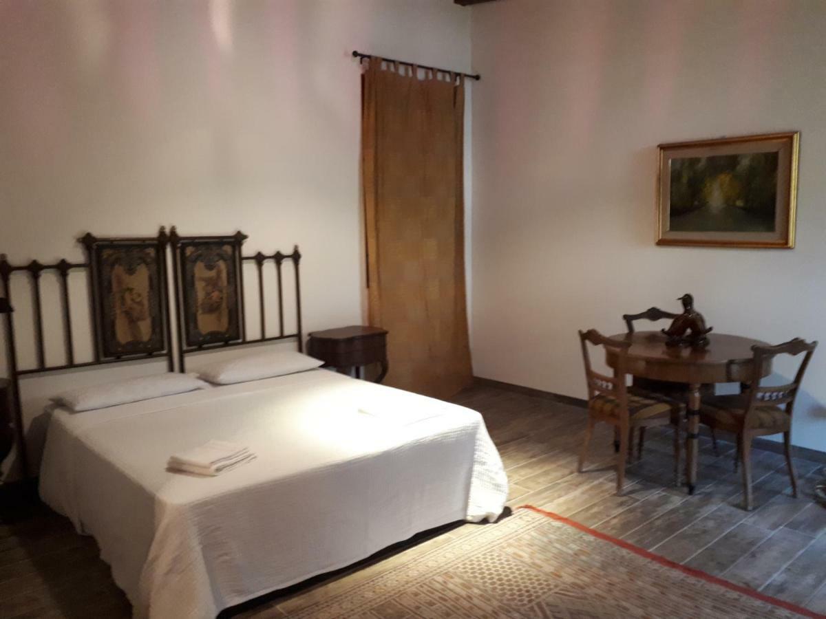 Two Elegant Depandance Villa Conscio Bagian luar foto